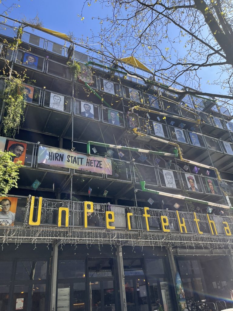 Foto des Unperfekthauses in Essen - Frontansicht